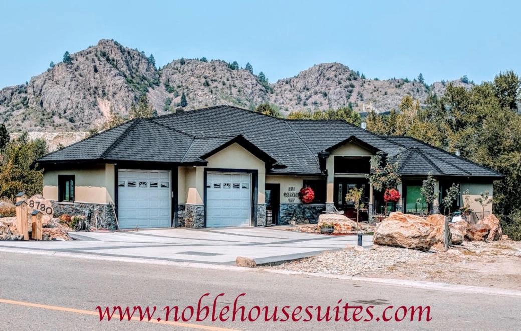 Noble House Suites B&B Grand Forks Exterior photo